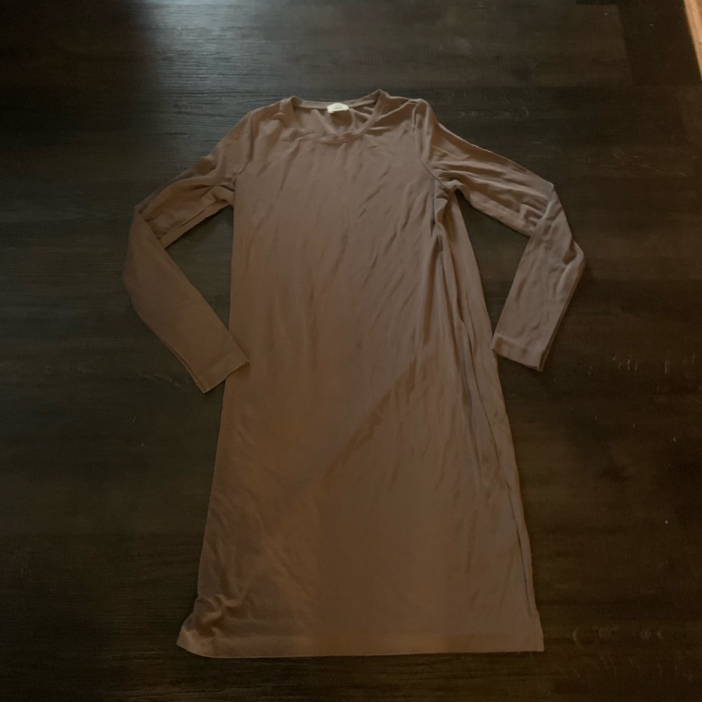 WILFRED/ARITZIA STRAIGHT STYLE DRESS - Picture 8 of 9